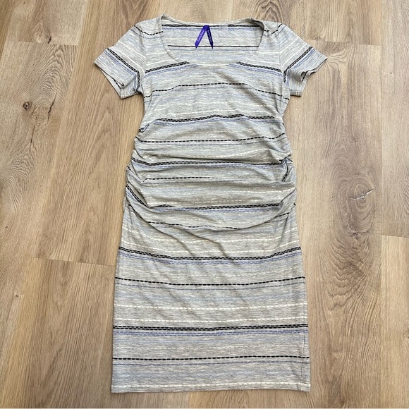 Seraphine Striped Fitted Midi Maternity Dress - Picture 1 of 4